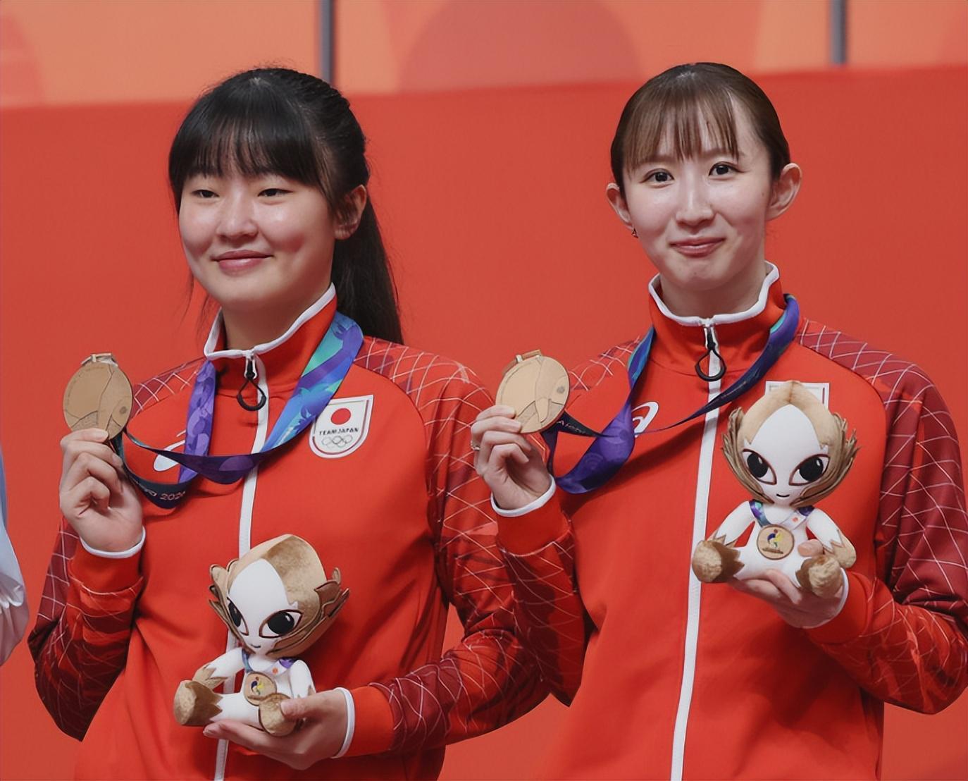 vinbet浩博学习到很多主流游戏的玩法和当前娱乐资讯相关图片
